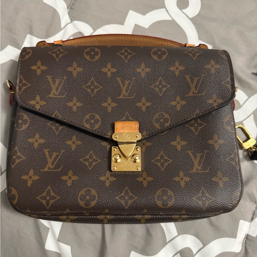 Louis Vuitton Brown Monogram Women's Bag